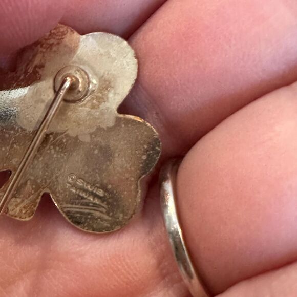 Clover Pin Green and Gold 3 leaf clover pin st Patrick’s day  Saint Pattys Day - Picture 3 of 3